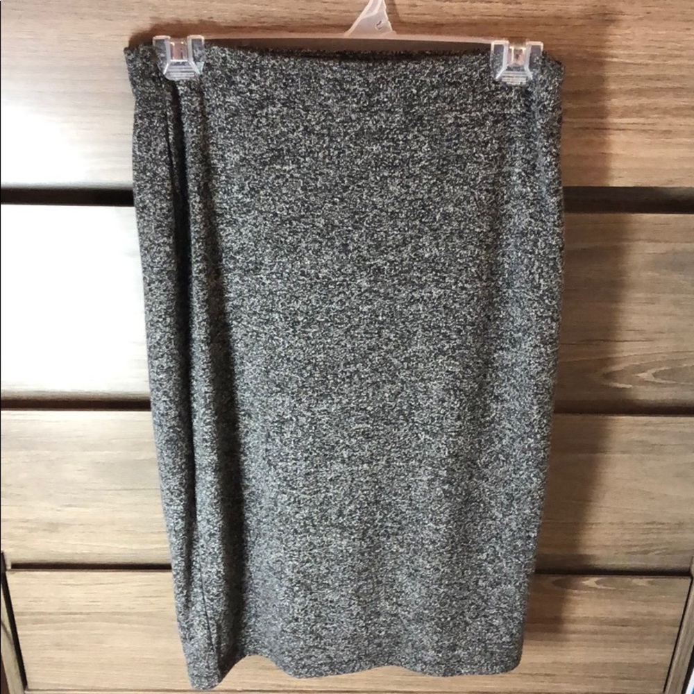 Mid calf length skirt XS